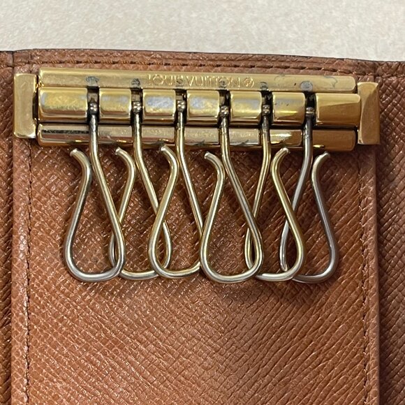Louis Vuitton Vintage Monogram 6 Key Cles - Preowned - Picture 7 of 9